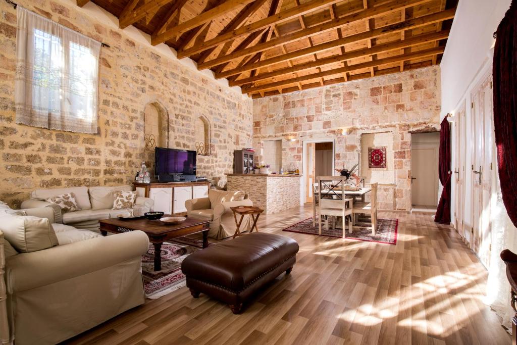 Posezení v ubytování Evdokia Boutique Hotel