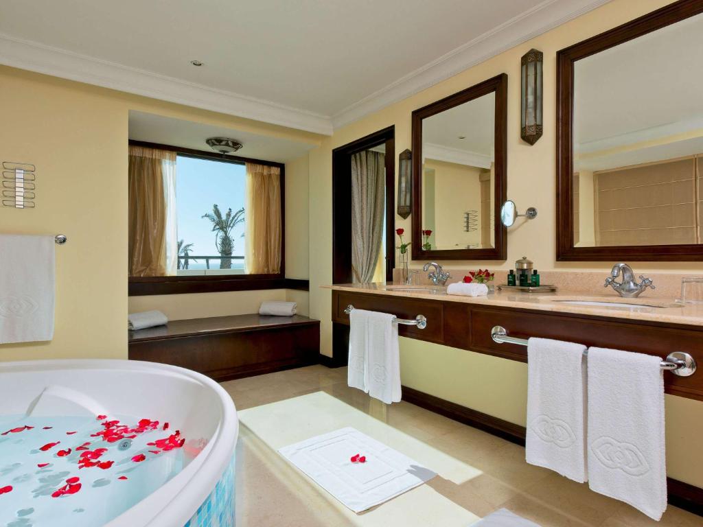 Koupelna v ubytování Sofitel Agadir Royal Bay Resort
