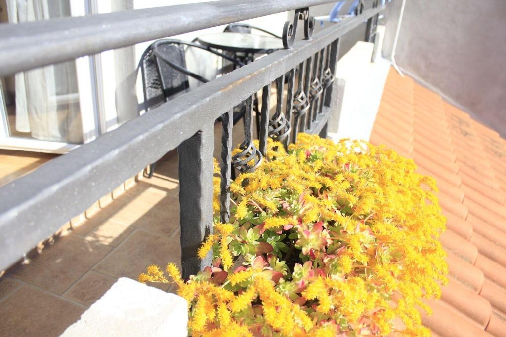 Balkon lub taras w obiekcie Apartments Old Stone: