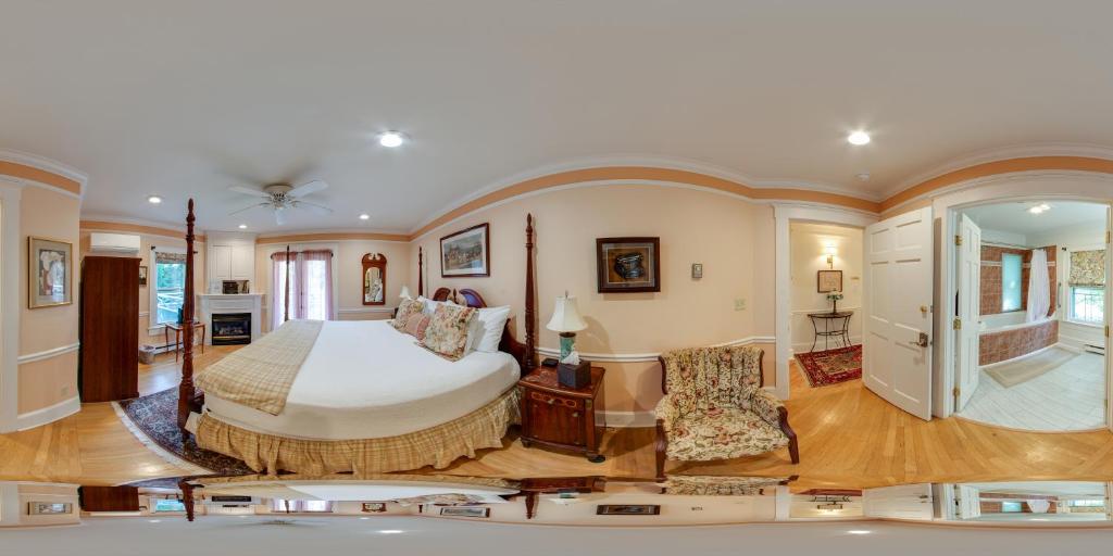 Benn Conger Inn - Chambre Royale Avec Balcon