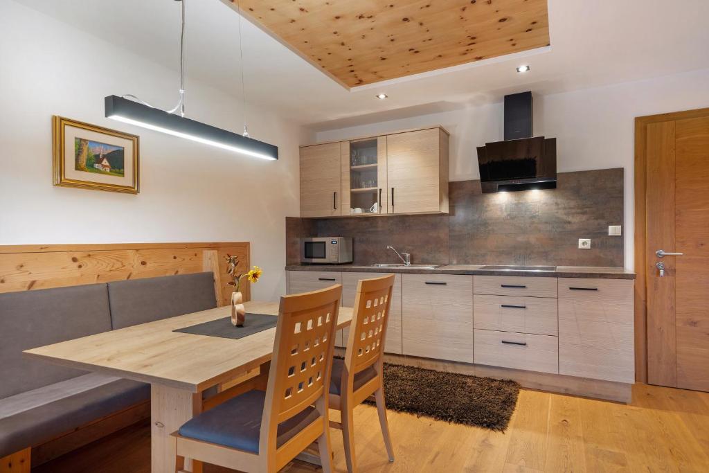 A kitchen or kitchenette at Thalerhof Appartement Katrin