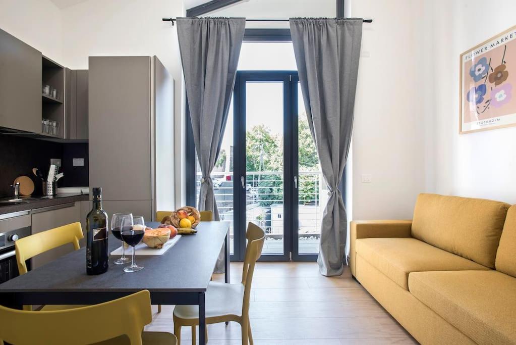 Urban Oasis near Termini with Patio, int1b
