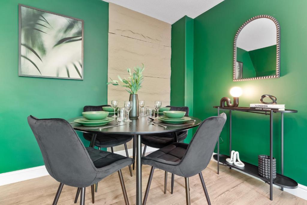 Fotografie z fotogalerie ubytování Stylish 2BR Flat near Airport & Stadium, Sleeps 6 v Lutonu