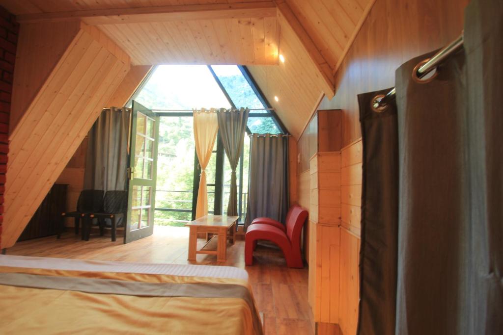 Postel nebo postele na pokoji v ubytování Sukoon Resort
