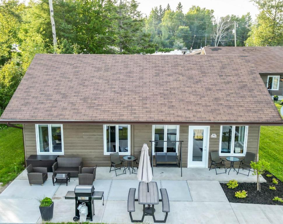 Les Chalets Baie Cascouia, Nature & Expérience - Three-Bedroom Chalet