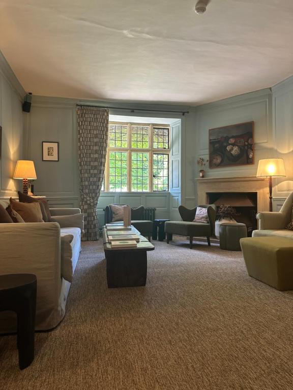 Posezení v ubytování Charingworth Manor