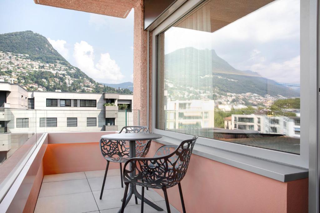 VISIONAPARTMENTS Lugano - contactless check-in - Resim 24