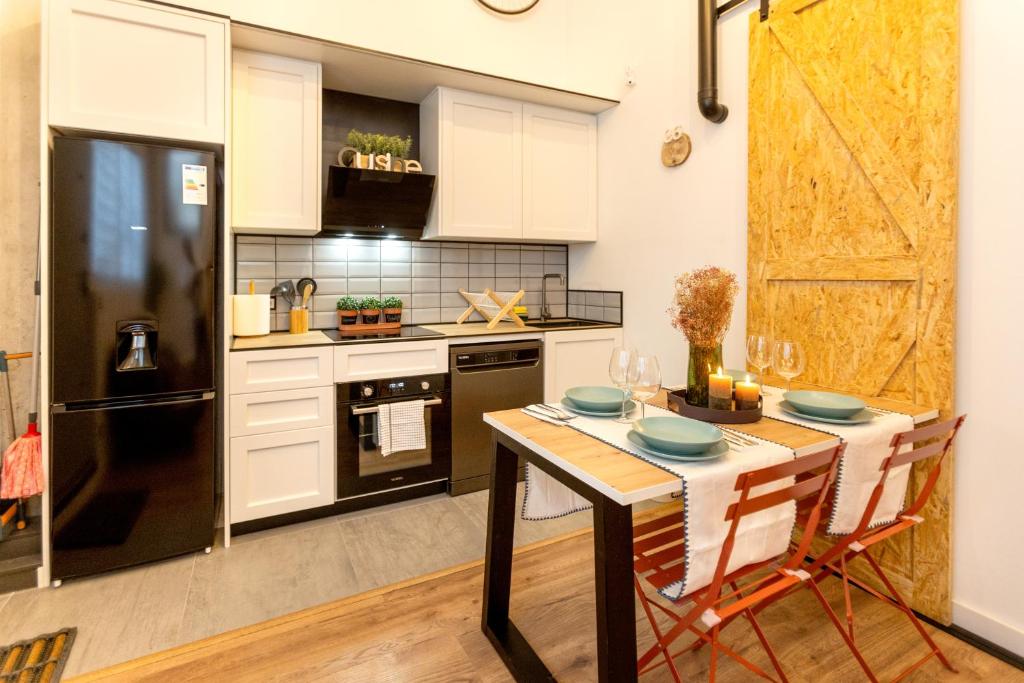 O bucătărie sau chicinetă la Apartamento Beniloft - Housevanlive