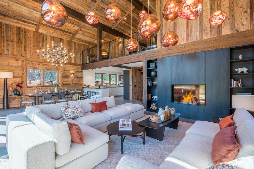 O zonă de relaxare la Chalet Diane I Luxe I Proche des pistes