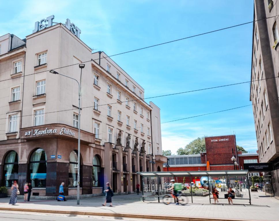 Budova, kde se hotel nachází