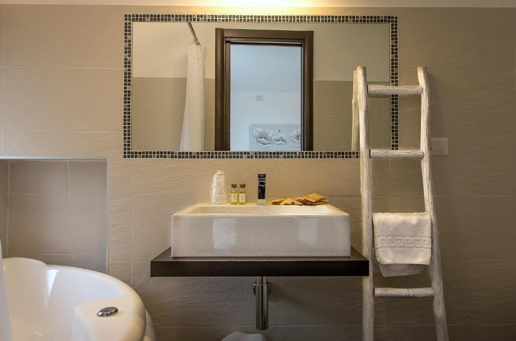 Łazienka w obiekcie La Scala Suite