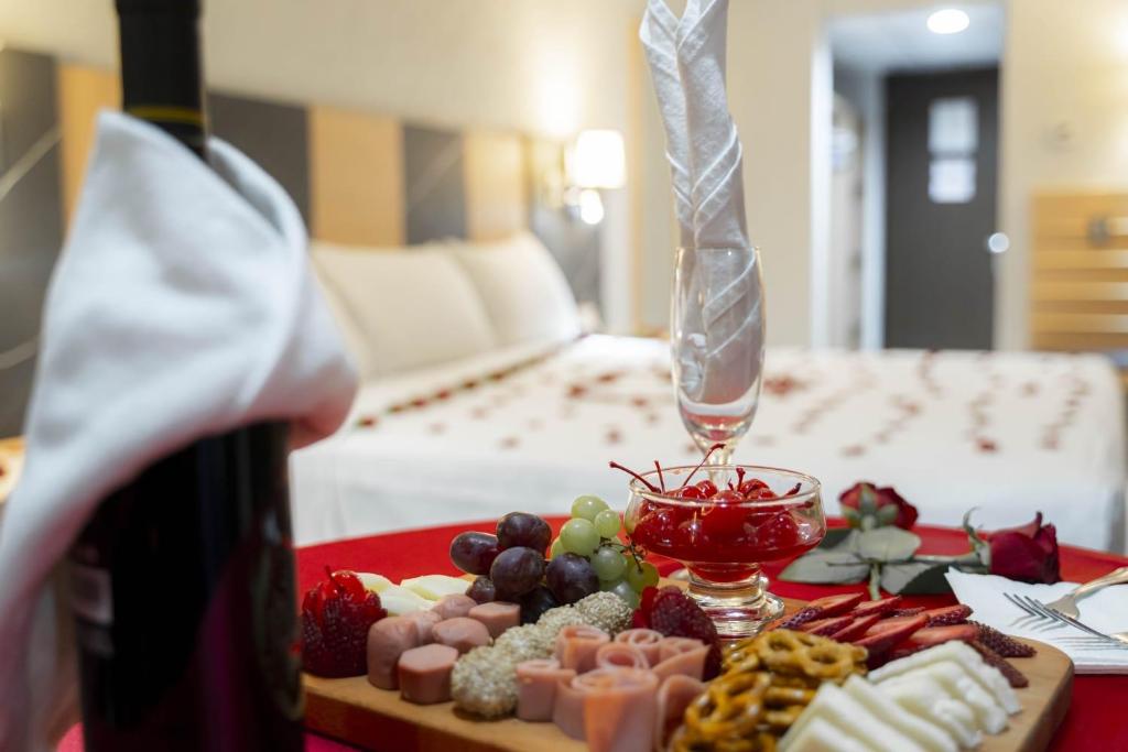 Jídlo v hotelu nebo okolí