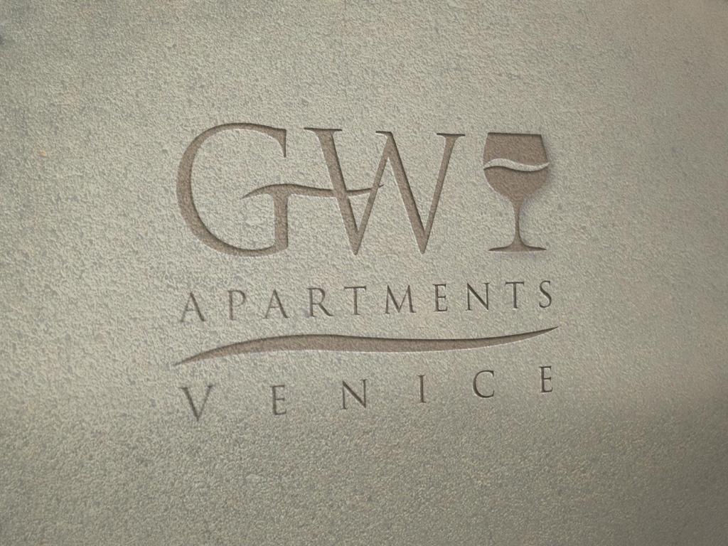 Good Wine Apartments - 17