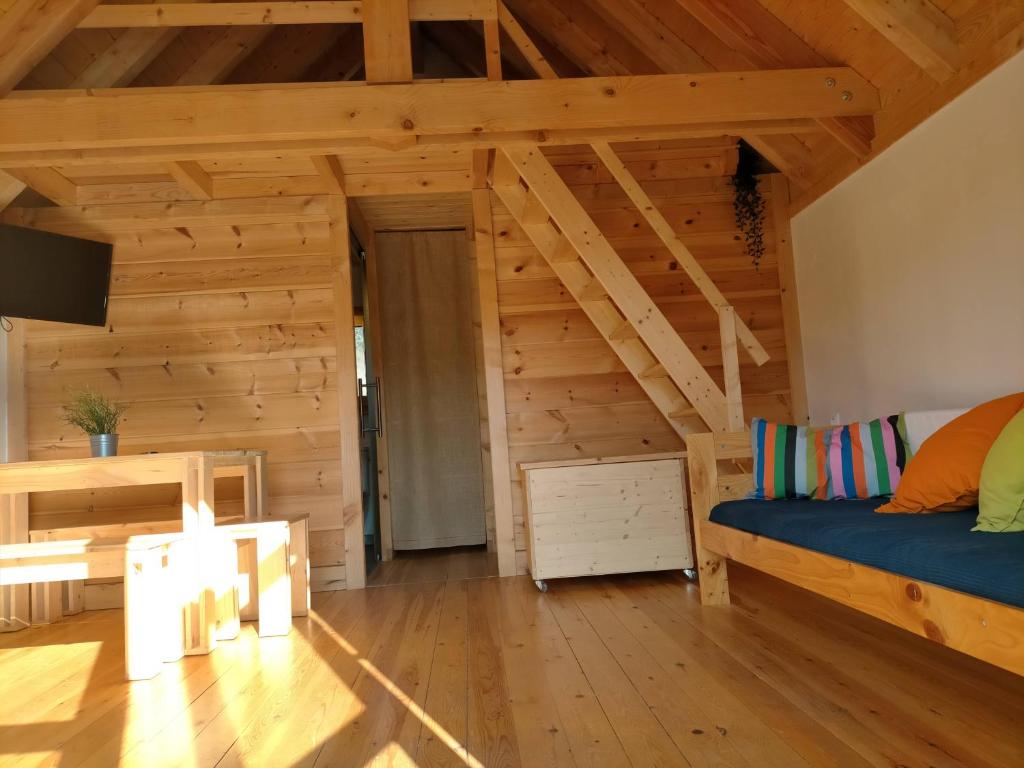 TV a/nebo společenská místnost v ubytování Camping IZARPE