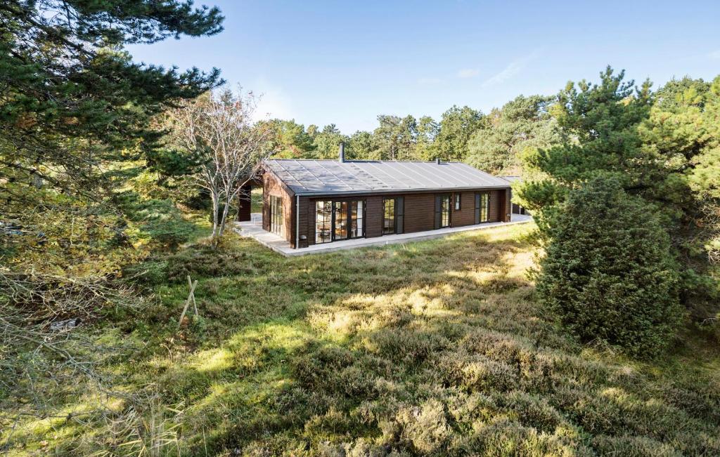 Zahrada ubytování Nice Home In Rørvig With Sauna