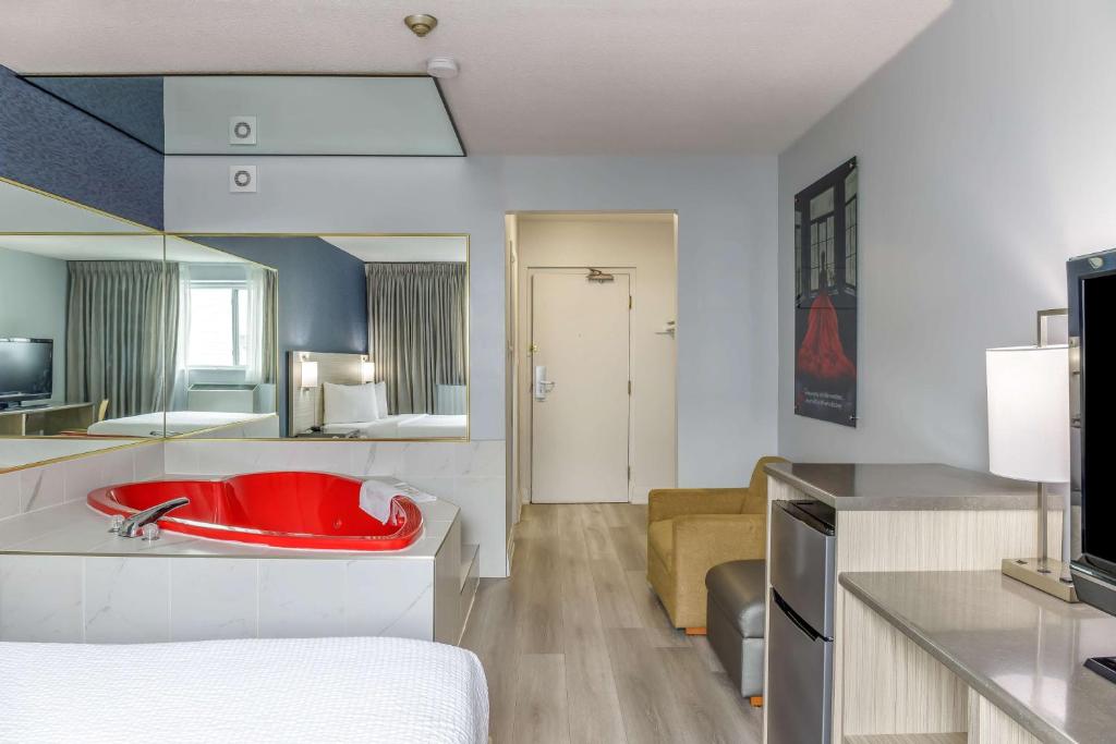 Motel 6 Niagara Falls, ON Near the Falls - Resim 7