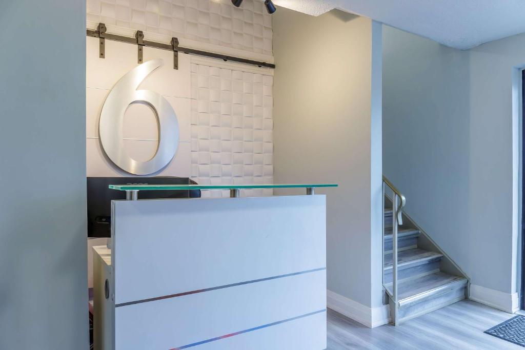 Motel 6 Niagara Falls, ON Near the Falls - Resim 3