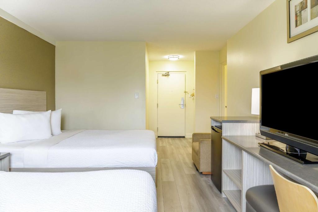 Motel 6 Niagara Falls, ON Near the Falls - Resim 26