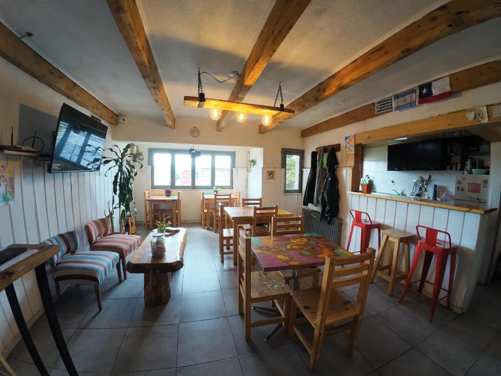 TV a/nebo společenská místnost v ubytování Temiscira Hostel