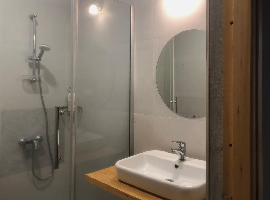 Koupelna v ubytování Lokokina Guesthouse