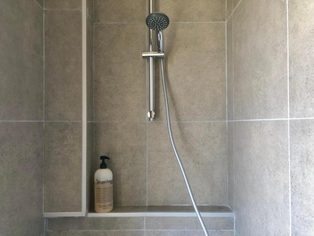 Koupelna v ubytování Lokokina Guesthouse