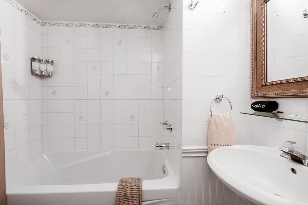 Along River Ridge - Resim 28