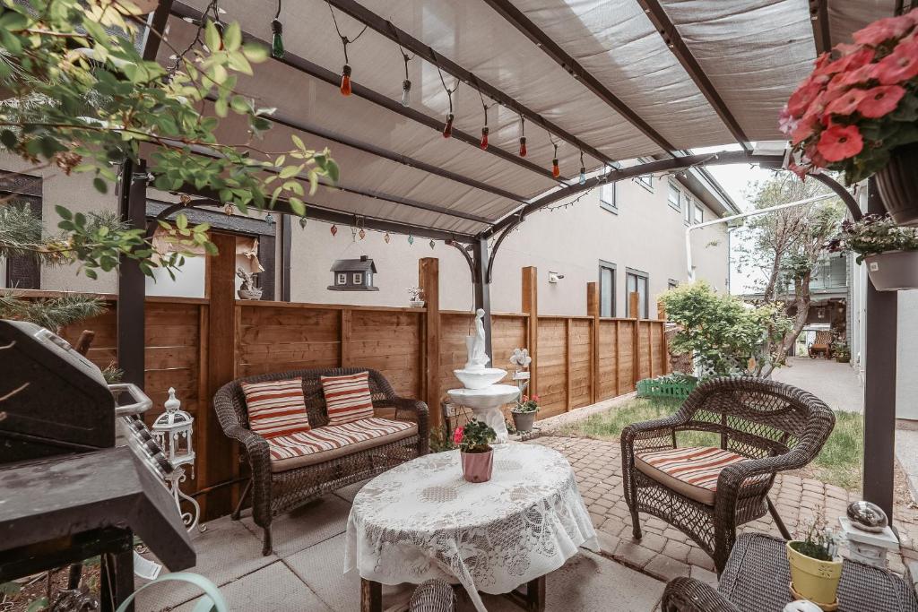 Along River Ridge - Resim 33