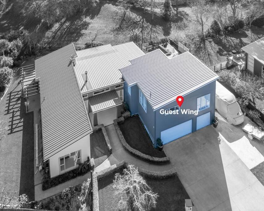 On Cotswolds - Resim 15