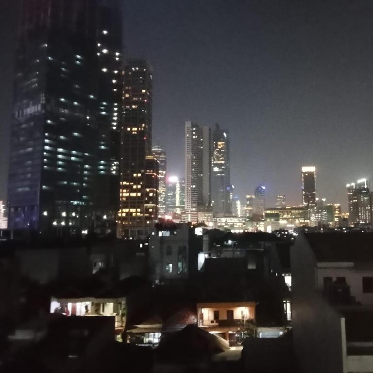 Vista generica su Giacarta o vista sulla città dall'interno dell'hotel