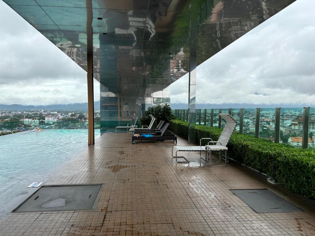 Astra Bee friend Chiangmai - Resim 12