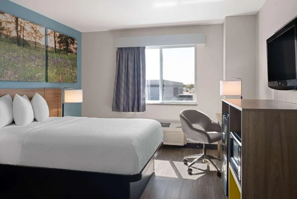 Days Inn by Wyndham Neenah in Appleton