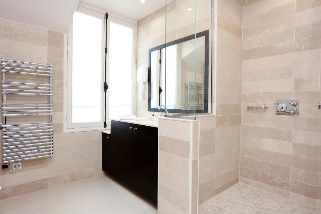 Hotel Saint-Louis Pigalle - Resim 14