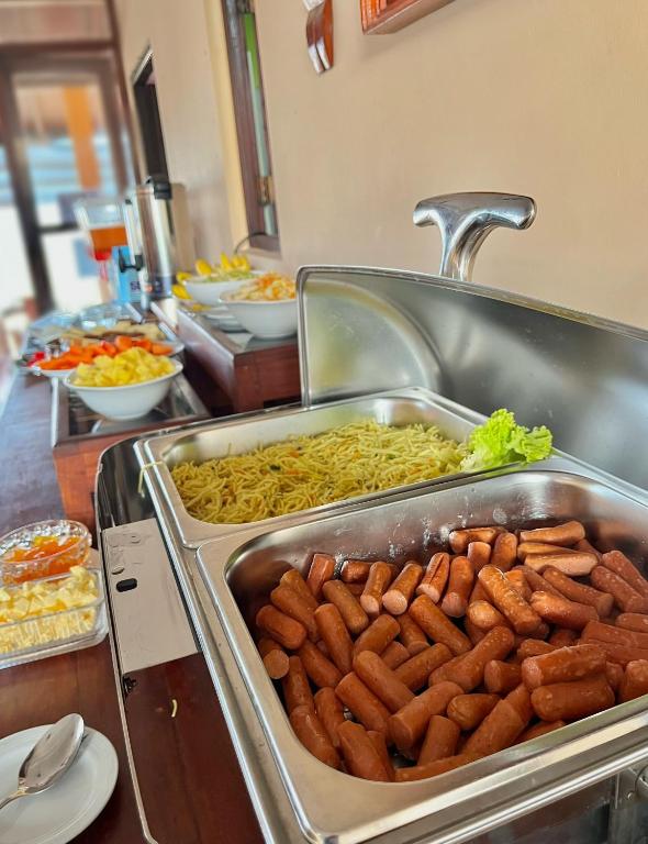 Makanan di atau berdekatan hotel