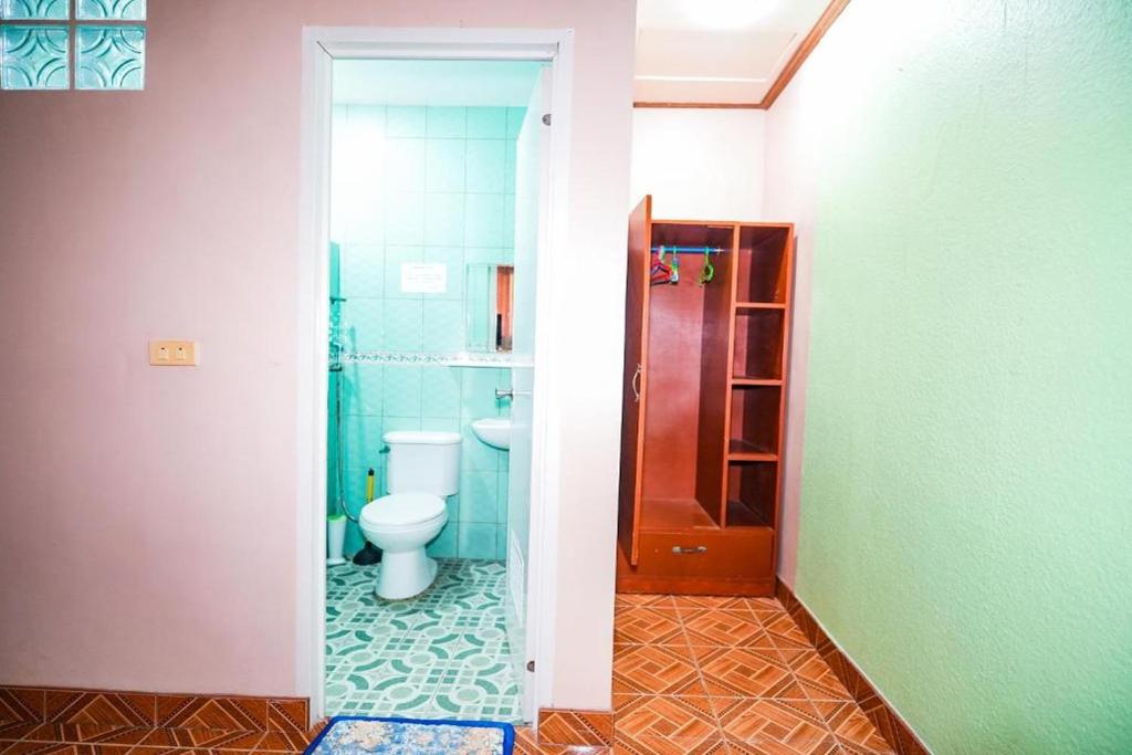 Koupelna v ubytování Gracias Inn Boracay