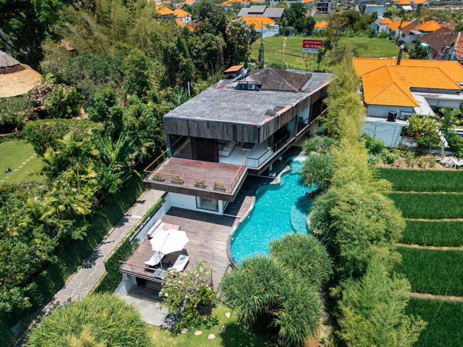 Palm Tree House 5 Bedroom In Central Canggu - Villa With Private Pool