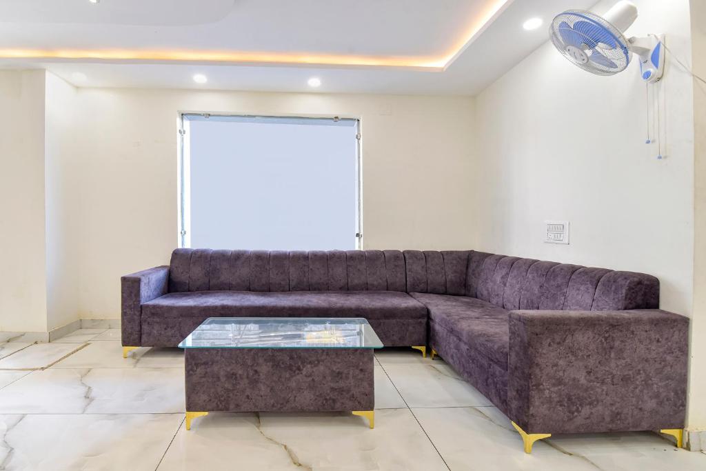 Posezení v ubytování FabHotel Dev Palace