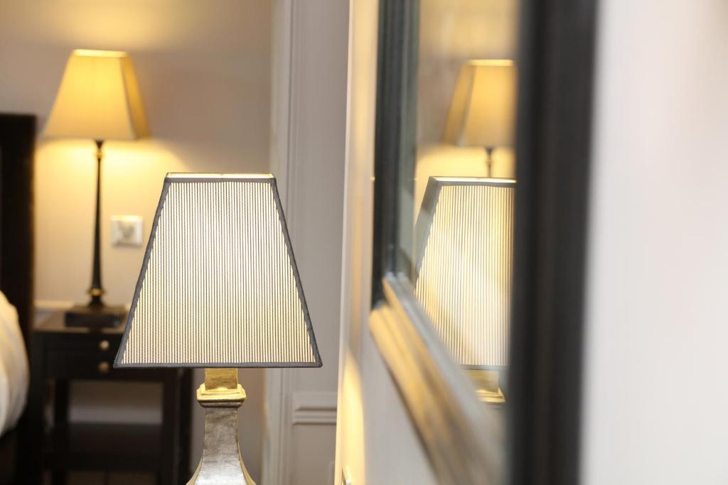 Hotel Saint-Louis Pigalle - Resim 30