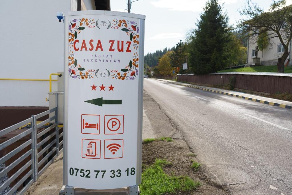 Certifikát, hodnocení, plakát nebo jiný dokument vystavený v ubytování Casa Zuz Voronet