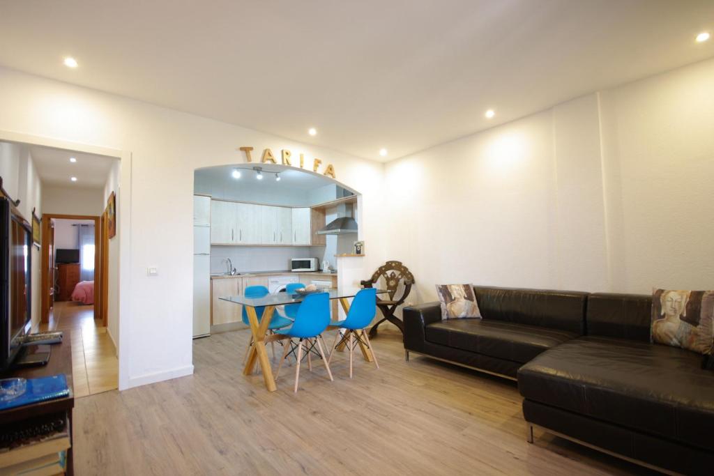 Posezení v ubytování Livingtarifa- Apartamento Tucán