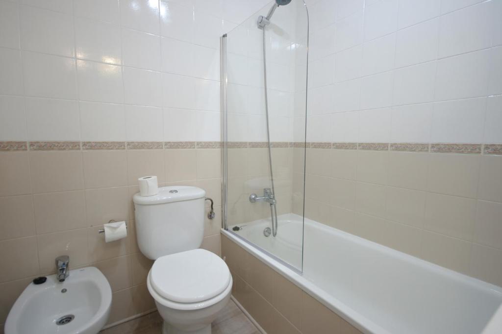 Koupelna v ubytování Livingtarifa Apartamento Agaporni