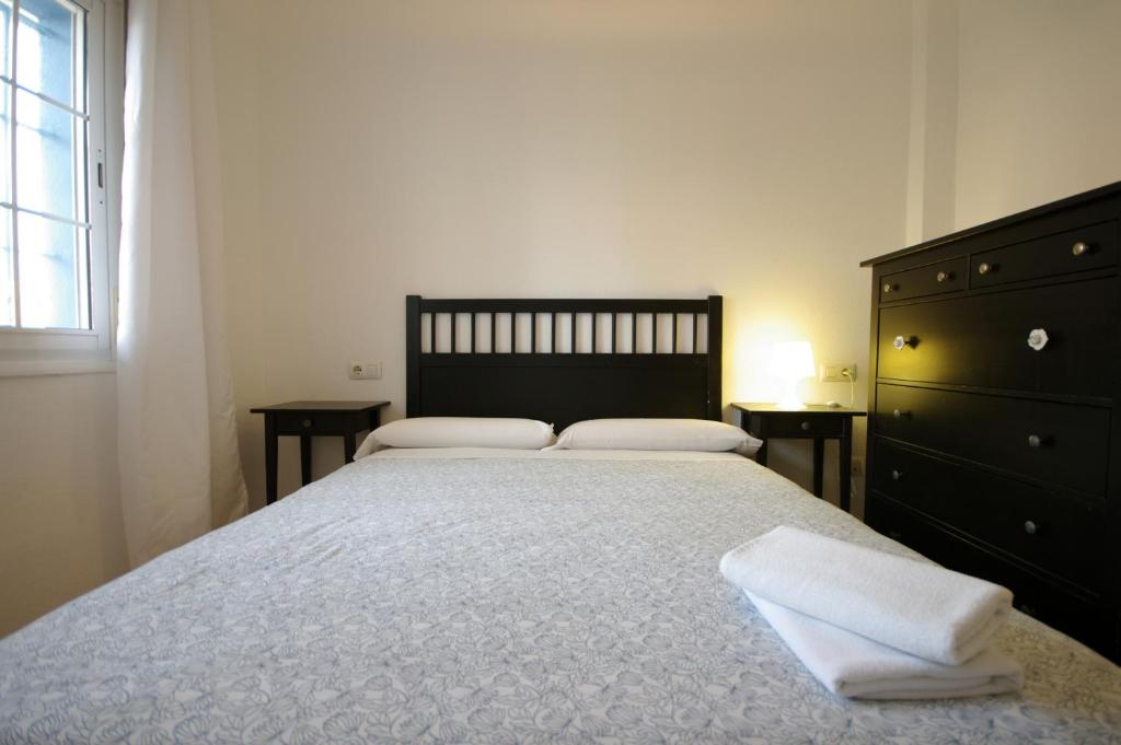 Postel nebo postele na pokoji v ubytování Livingtarifa Apartamento Agaporni