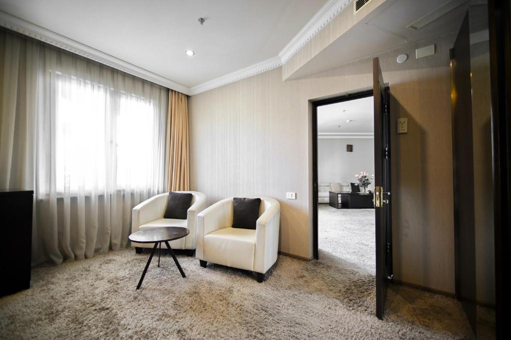 Posezení v ubytování Imperial Palace Hotel Yerevan