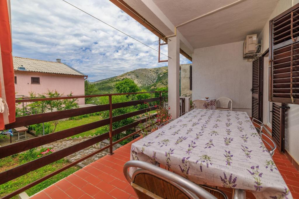 Výhľad na hory alebo výhľad na hory priamo z apartmánu