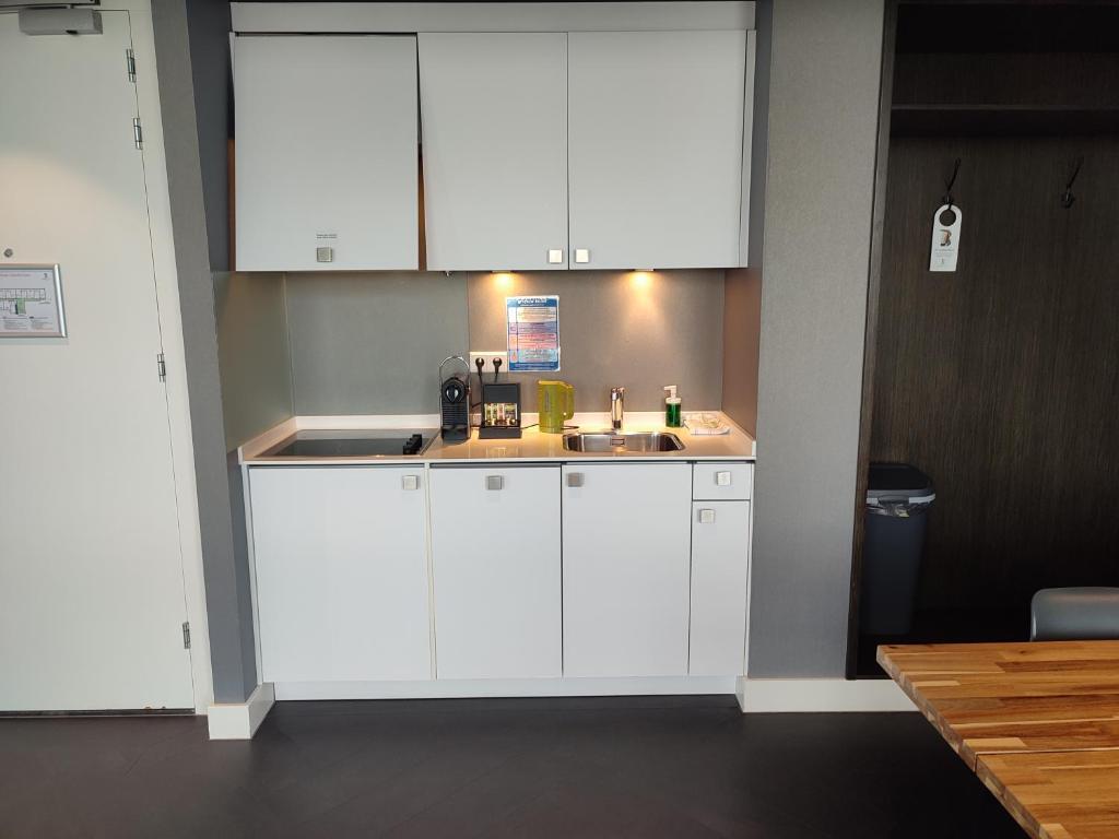 B-aparthotel Kennedy - Resim 36