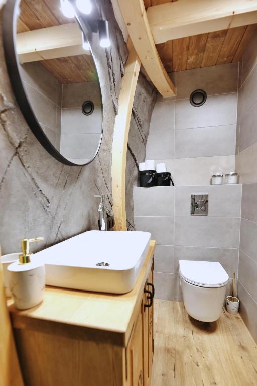 Koupelna v ubytování Tatry Mountain Glamp z jacuzzi