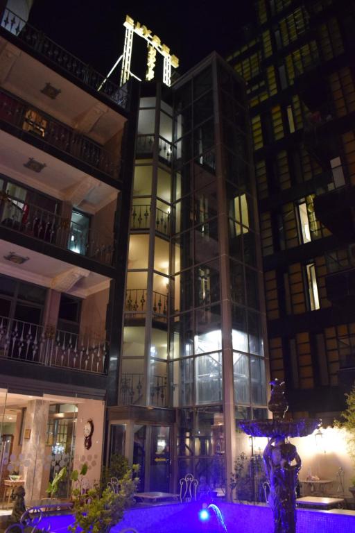 Budova, kde se hotel nachází