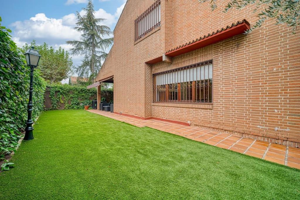 P CasaCafe Madrid Calle Carlos Dubois 3 - Resim 4