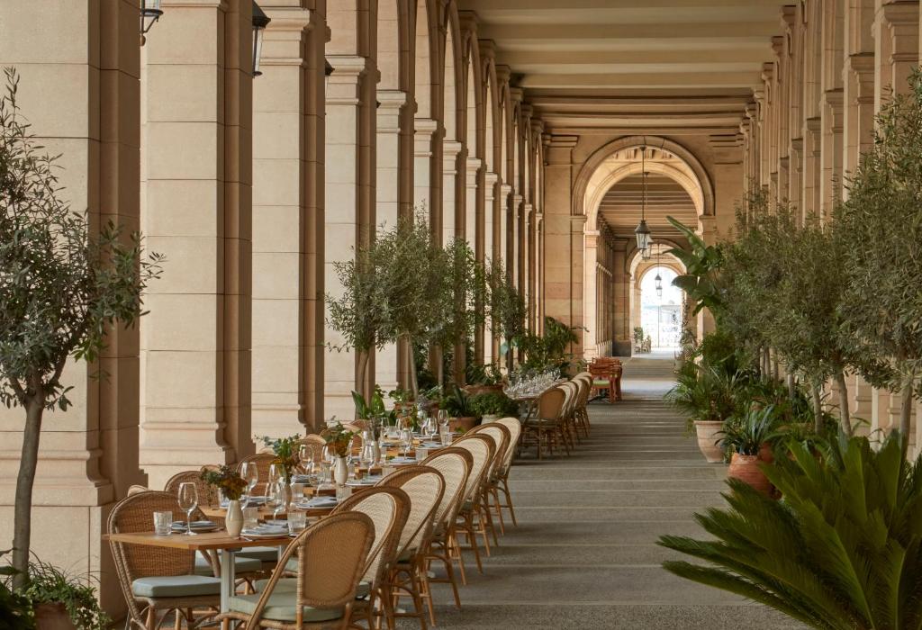 Miiro Borneta - Resim 13