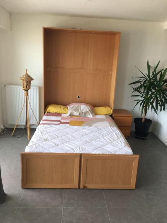 Ein Bett oder Betten in einem Zimmer der Unterkunft Anglet sables d'or - vue océan