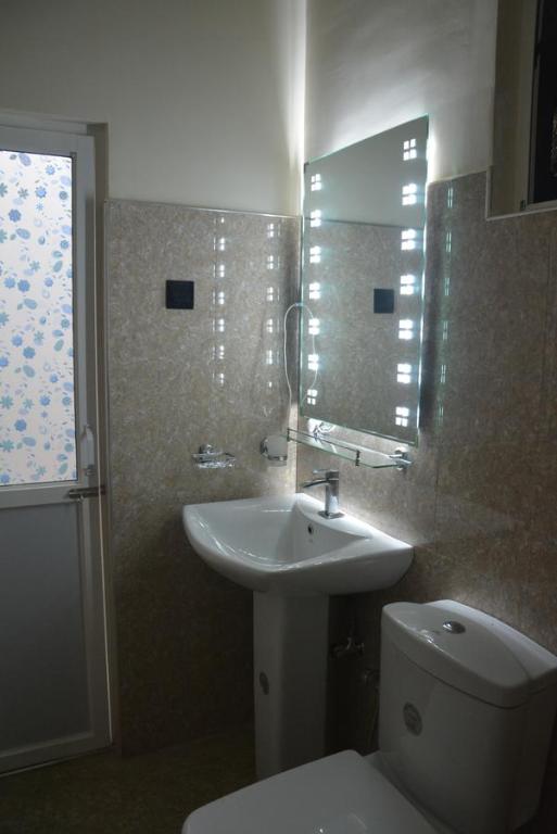 Sea View Tourist Inn - 3